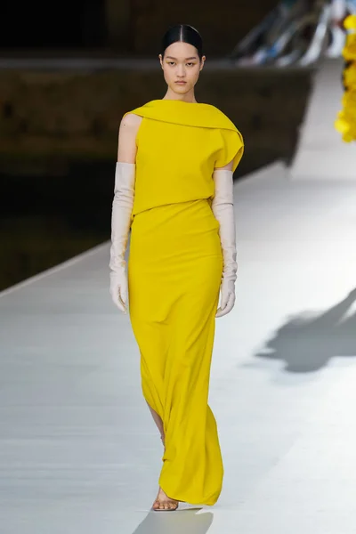 Look 65